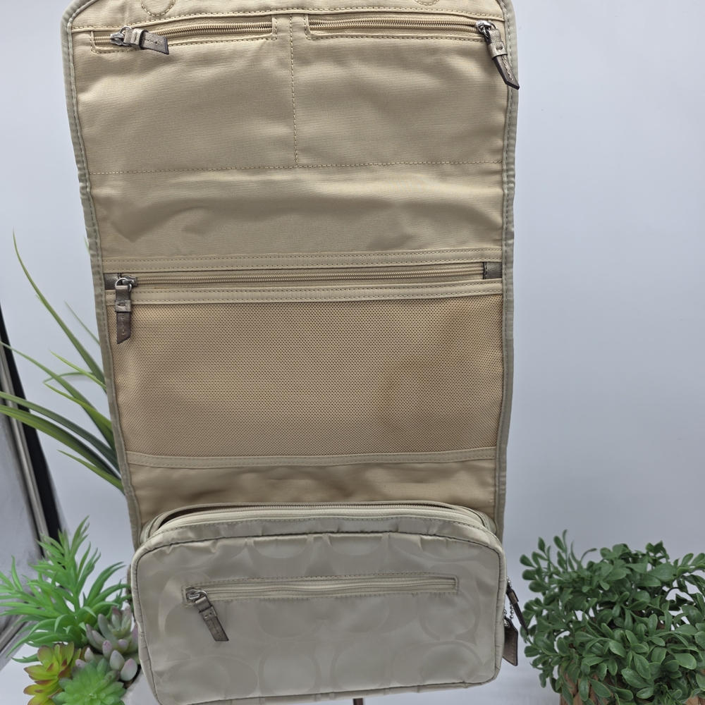 Coach Beige Signature Nylon Fold-Over Hanging Travel Makeup Toiletry Bag Clutch - Picture 3 of 7
